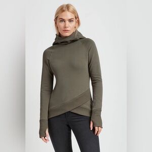Marcella NYC Geneva Sweatshirt Small